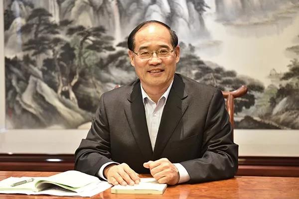 赵校长.jpg