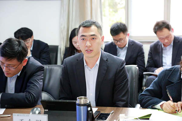 8.集团王全强主任反馈行政中心调研情况.png